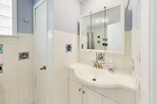 6309 W Waveland Ave, Chicago, IL 60634 - Photo 17