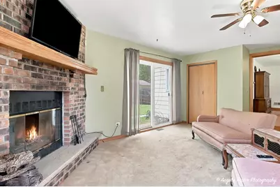 716 Kirkwood Avenue, Winthrop Harbor, IL 60096 - Photo 9