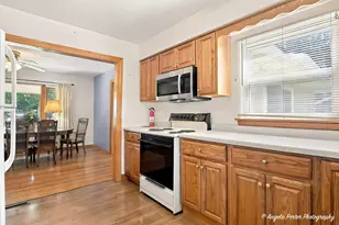 716 Kirkwood Ave, Winthrop Harbor, IL 60096 - Photo 11