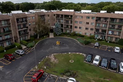1400 N Elmhurst Road #318, Mount Prospect, IL 60056 - Photo 23