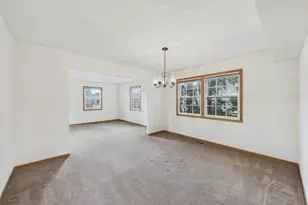 848 Clohesey Dr, Buffalo Grove, IL 60089 - Photo 7