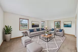 848 Clohesey Dr, Buffalo Grove, IL 60089 - Photo 11