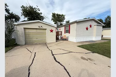 322 Avenue F, Bloomington, IL 61701 - Photo 5