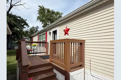322 Avenue F, Bloomington, IL 61701 - Photo 3