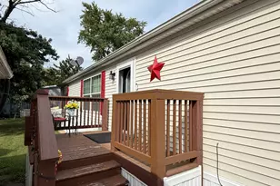 322 Avenue F, Bloomington, IL 61701 - Photo 3