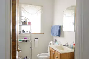 3035 N 76th Ct, Elmwood Park, IL 60707 - Photo 9