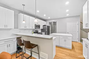 1209 John Hancock Dr, Bolingbrook, IL 60490 - Photo 7