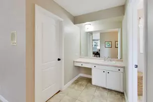 2424 E Miner St, Arlington Heights, IL 60004 - Photo 17