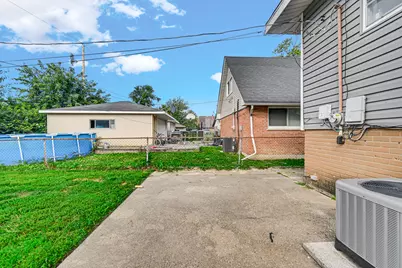 3907 W 168th Street, Country Club Hills, IL 60478 - Photo 7