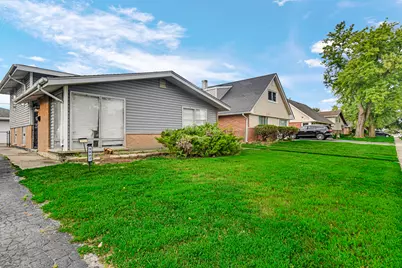 3907 W 168th Street, Country Club Hills, IL 60478 - Photo 9