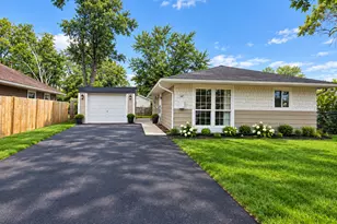 147 Birch St, Carpentersville, IL 60110 - Photo 1