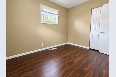 147 Birch Street, Carpentersville, IL 60110 - Photo 5