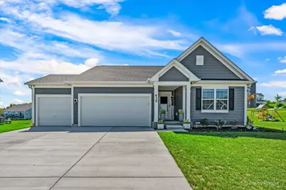 635 Cloverleaf Drive, Marengo, IL 60152 - Photo 1