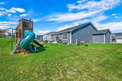 635 Cloverleaf Drive, Marengo, IL 60152 - Photo 17