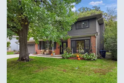 430 Spruce Drive, Schaumburg, IL 60193 - Photo 1