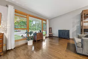 430 Spruce Dr, Schaumburg, IL 60193 - Photo 9