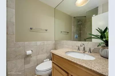 4250 N Marine Drive #2815, Chicago, IL 60613 - Photo 19