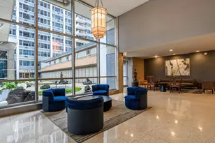 4250 N Marine Dr, Chicago, IL 60613 - Photo 23