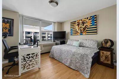 4250 N Marine Drive #2815, Chicago, IL 60613 - Photo 17
