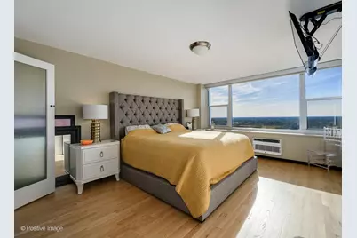 4250 N Marine Drive #2815, Chicago, IL 60613 - Photo 13