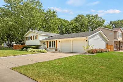 1717 Vassar Court, Schaumburg, IL 60193 - Photo 3