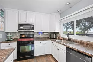 2714 N 3853rd Rd, Sheridan, IL 60551 - Photo 5