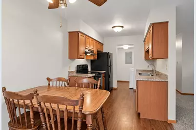 1534 Timberwood Court #1534, Sycamore, IL 60178 - Photo 5