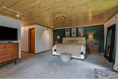 150 N Madison Street, Oswego, IL 60543 - Photo 25
