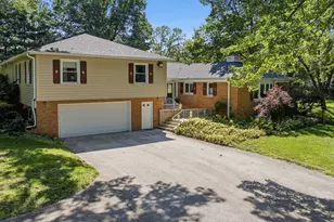 150 N Madison St, Oswego, IL 60543 - Photo 5