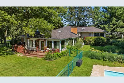 150 N Madison Street, Oswego, IL 60543 - Photo 35