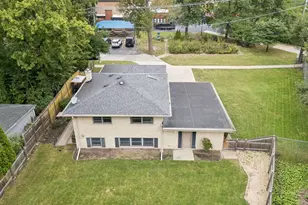 652 S Poplar Ave, Elmhurst, IL 60126 - Photo 3
