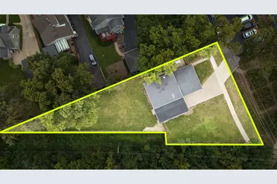 652 S Poplar Avenue, Elmhurst, IL 60126 - Photo 5