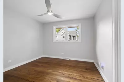 652 S Poplar Avenue, Elmhurst, IL 60126 - Photo 17