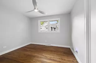 652 S Poplar Ave, Elmhurst, IL 60126 - Photo 17