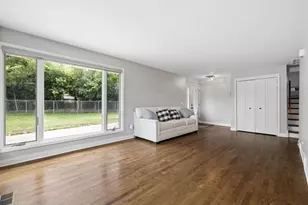 652 S Poplar Ave, Elmhurst, IL 60126 - Photo 7