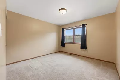 1083 Greenwood Circle, Woodstock, IL 60098 - Photo 13