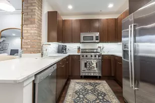 3133 N Lakewood Ave, Chicago, IL 60657 - Photo 3