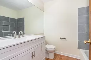 11 Lindsey Ct, Bolingbrook, IL 60440 - Photo 13