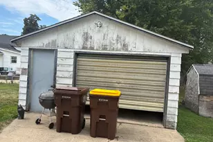 714 S Walnut Ave, Freeport, IL 61032 - Photo 15