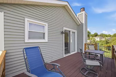 10 Canterbury Court, Streamwood, IL 60107 - Photo 13