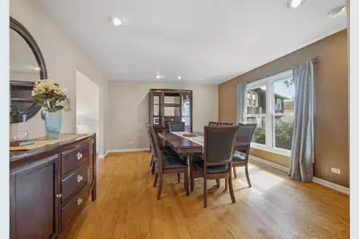 10 Canterbury Court, Streamwood, IL 60107 - Photo 5