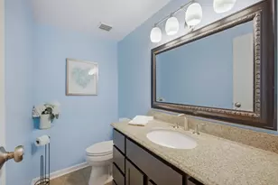10 Canterbury Ct, Streamwood, IL 60107 - Photo 21