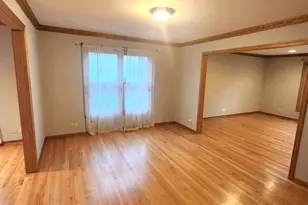 12 Mill Pond Dr, Glendale Heights, IL 60139 - Photo 7
