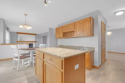 10745 Great Plaines Drive, Huntley, IL 60142 - Photo 7