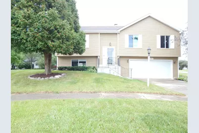 902 Garden Circle, Streamwood, IL 60107 - Photo 1