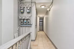 1120 W Grand Ave, Chicago, IL 60642 - Photo 47