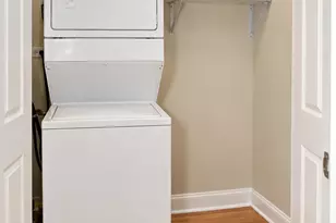 1120 W Grand Ave, Chicago, IL 60642 - Photo 21