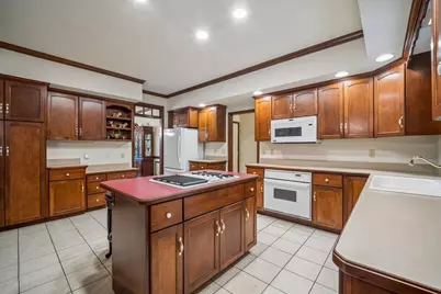 2310 Big Woods Drive, Batavia, IL 60510 - Photo 7