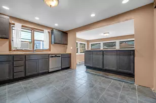 412 E Jackson St, Morris, IL 60450 - Photo 7