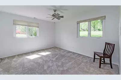 1464 Stonebridge Circle #E3, Wheaton, IL 60189 - Photo 9
